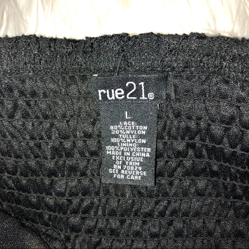 ✨Strapless Lace Dress✨ - Picture 4 of 4